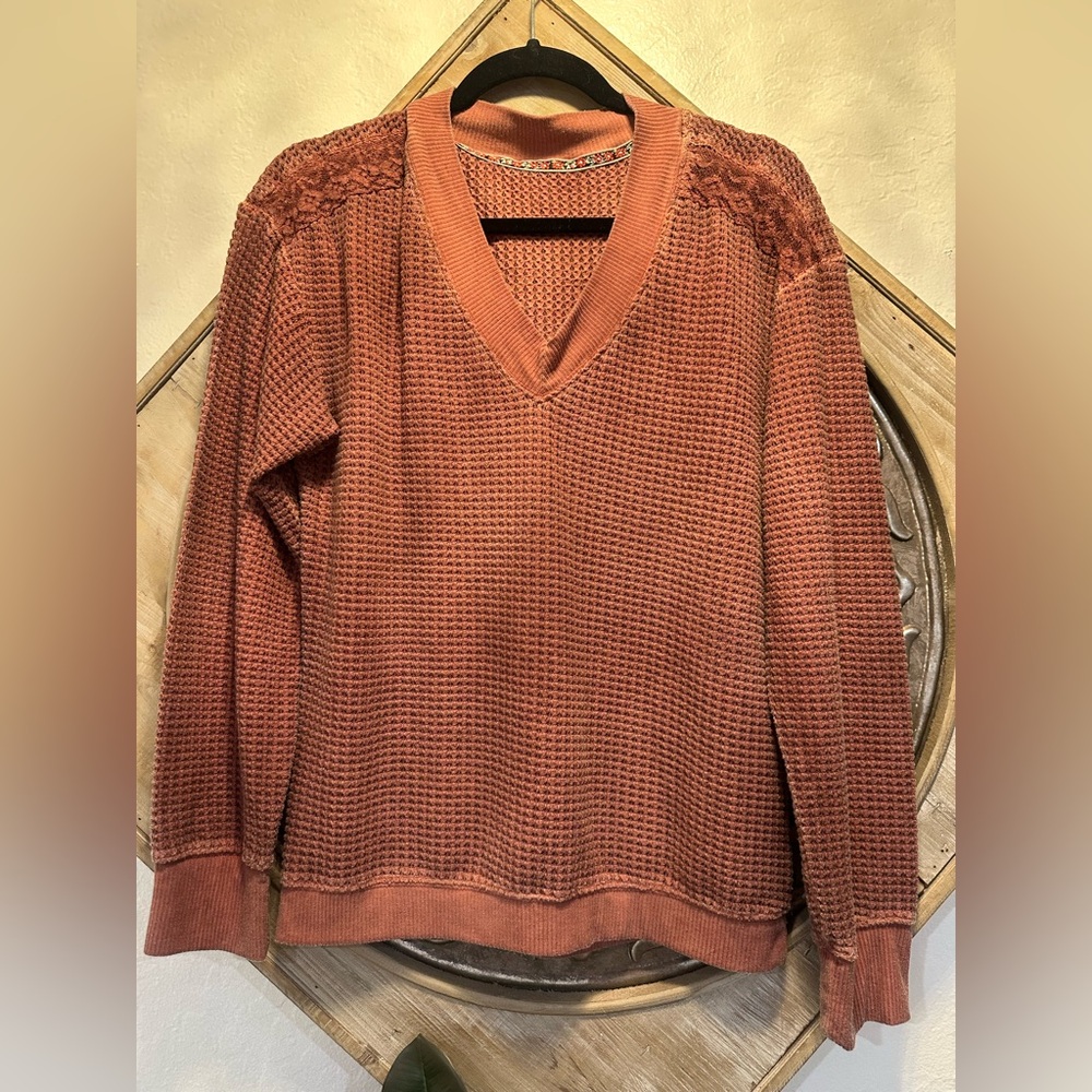 Universal Thread Women's V-Neck Waffle Knit Sweater in Rust
